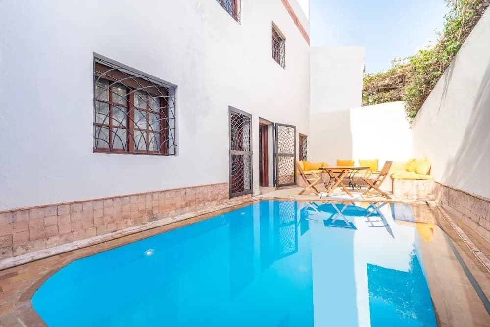 Private Villa In Center - photo 12