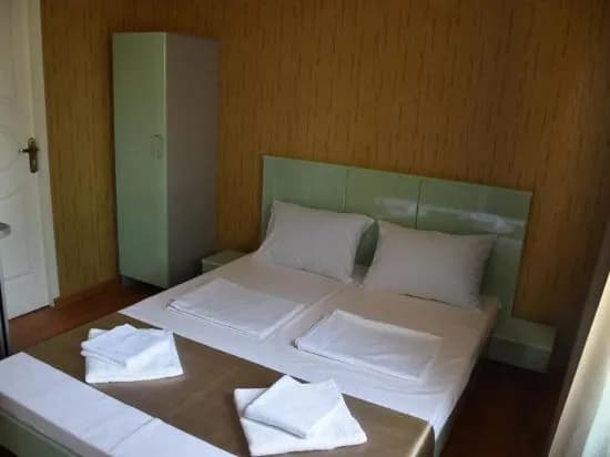 Crossway Hotel - photo 4