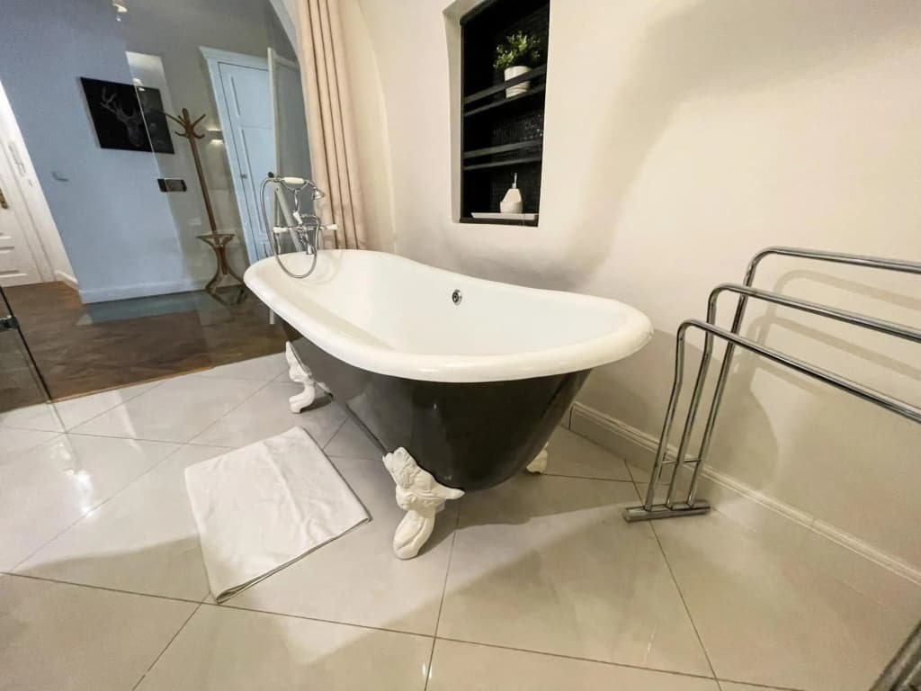 U Obecního dvora 3 - Old Town Apartment - photo 9