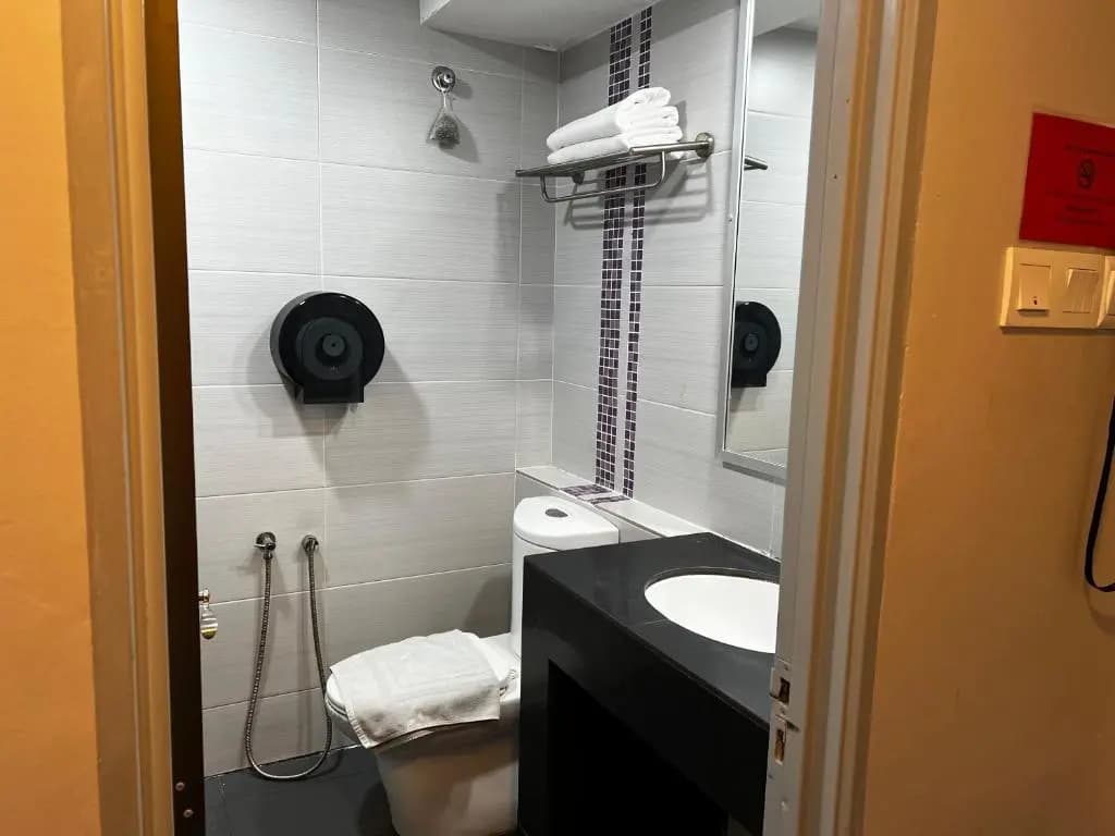 Signature Hotel - photo 8
