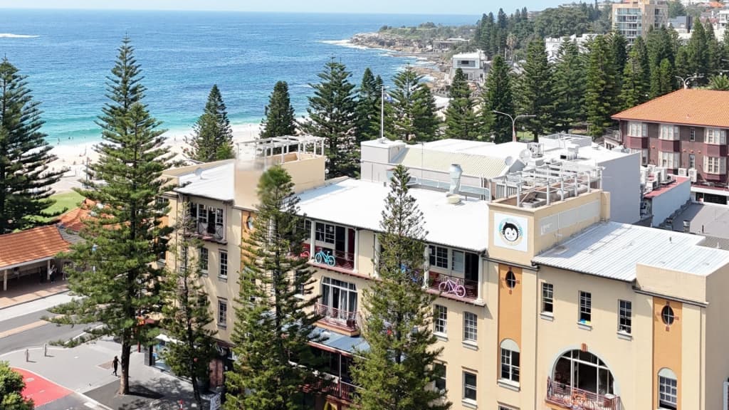 Mad Monkey Coogee Beach Hostel - photo 22