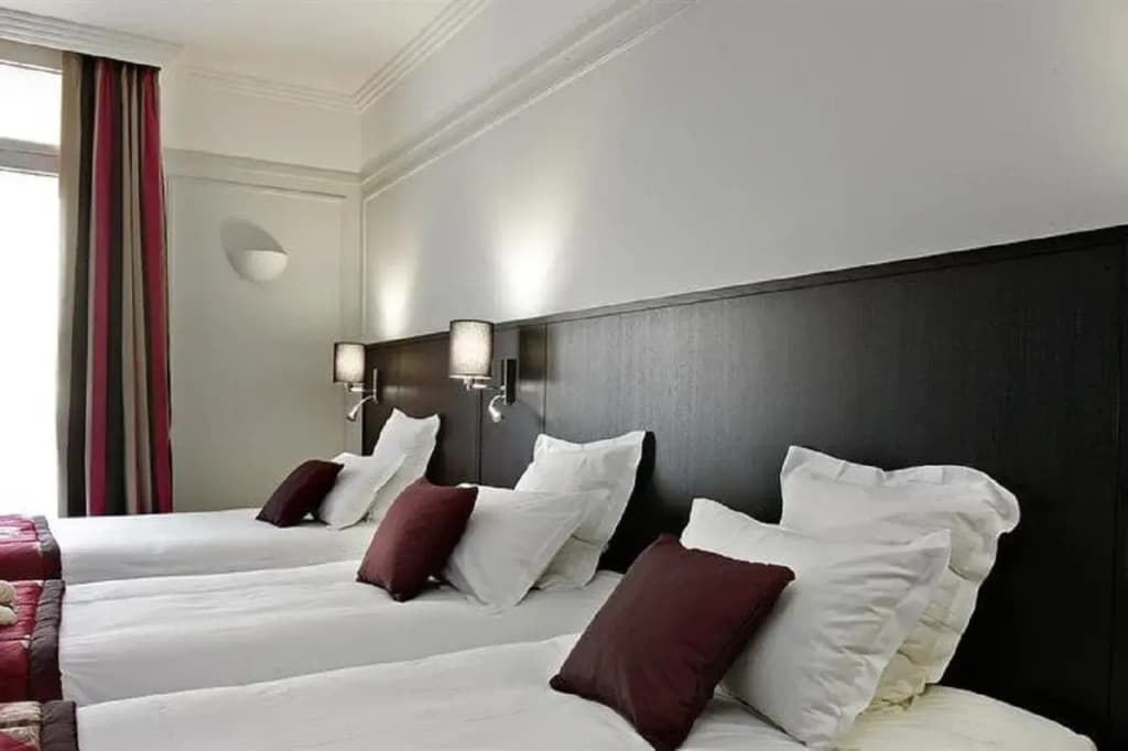 Hotel California Champs Elysees - photo 29