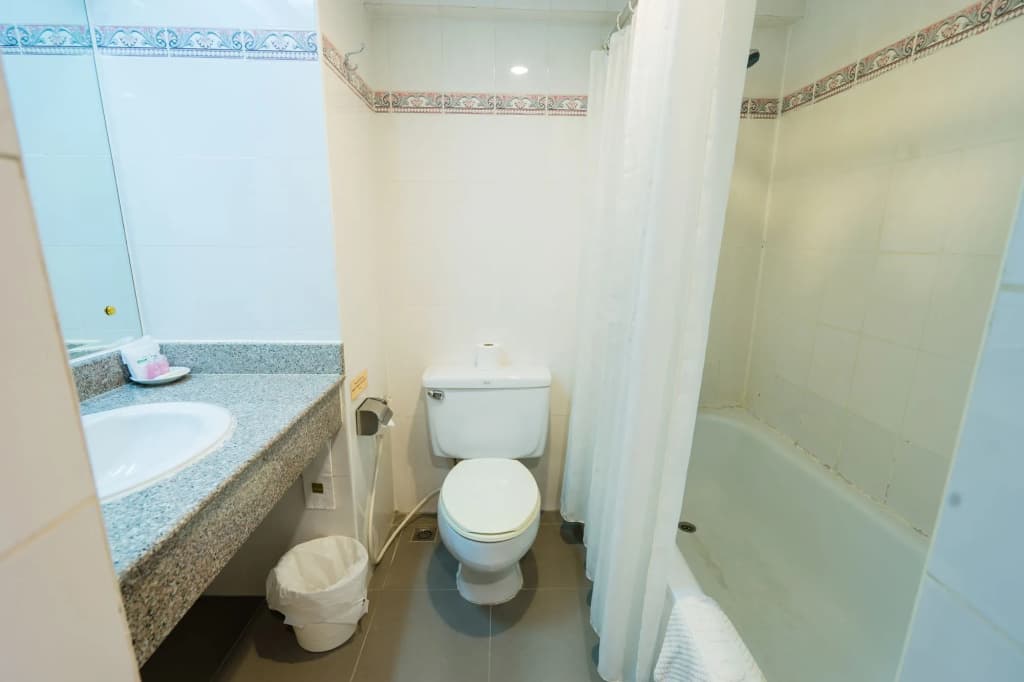Samran Place Hotel - photo 9