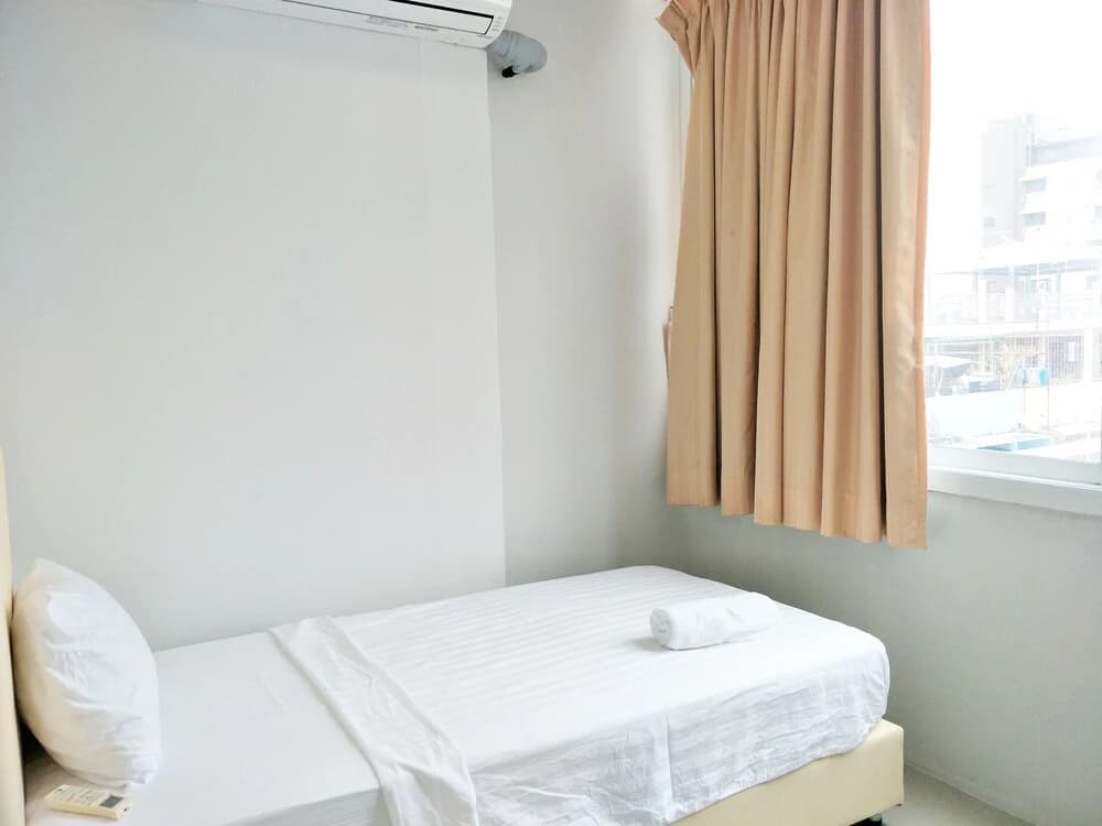The Rooftop Residence Hostel - photo 31