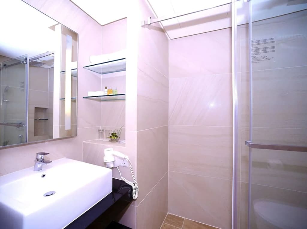 Bella Vista Waterfront Resort - photo 8