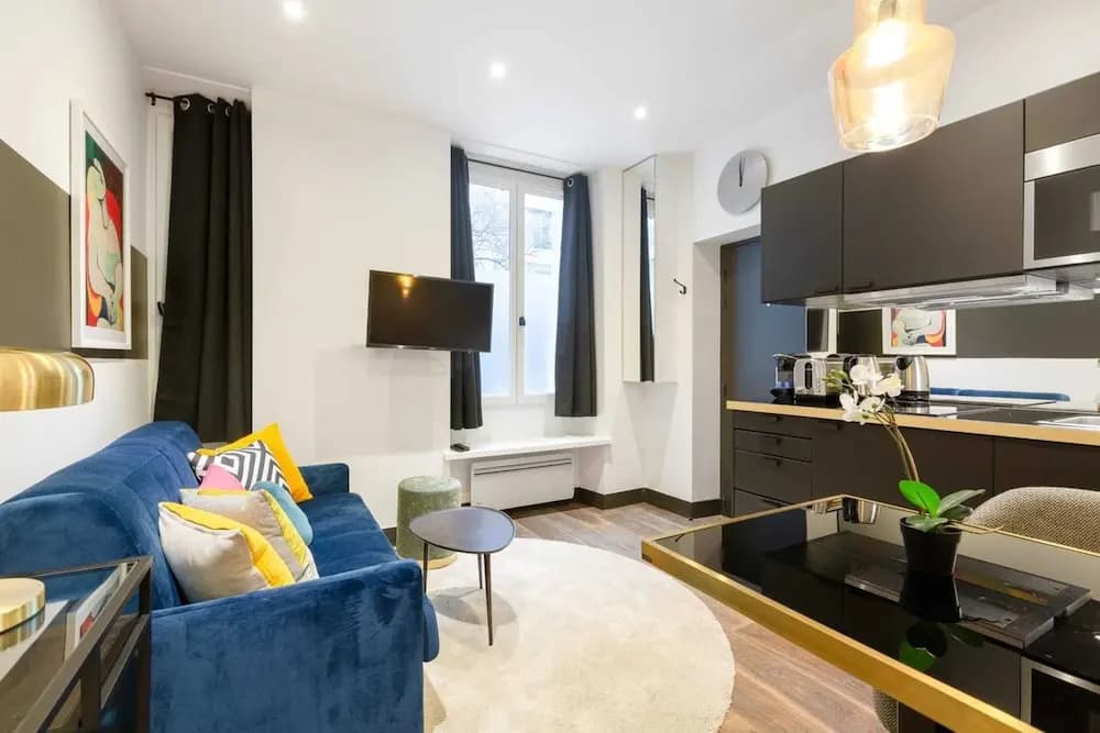 Exquisite Apartment in the Historical 7th District - photo 5