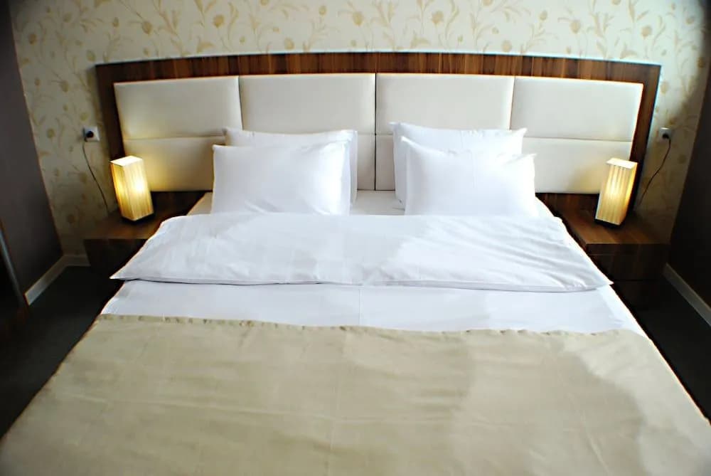 Hotel West - photo 32