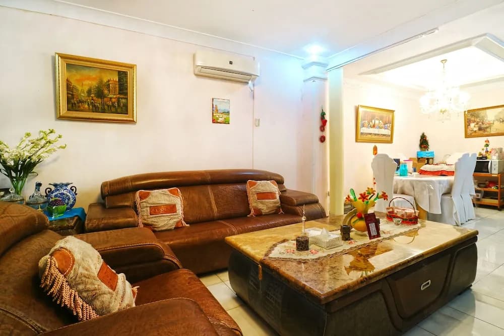 Sisca Guest House - photo 11