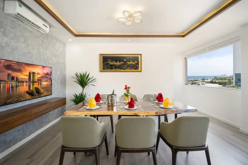 London Hotel and Apartments Da Nang - photo 13