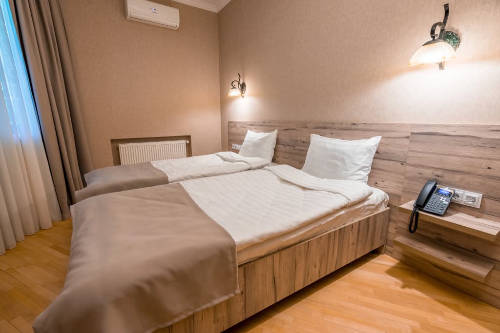 Imperial House Hotel - photo 3