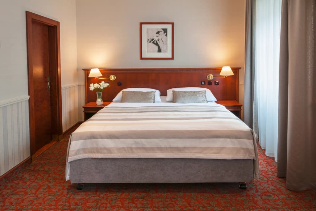 Adria Hotel Prague - photo 6