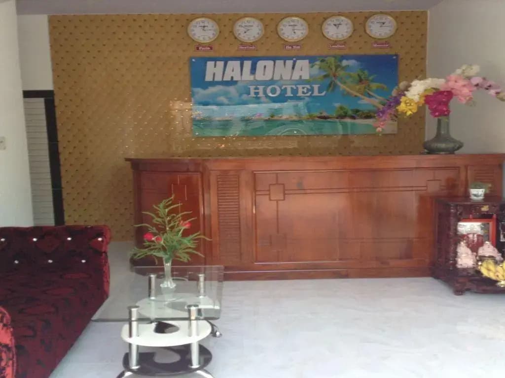 Halona Hotel - photo 2