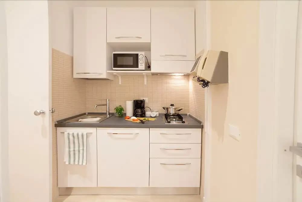 Coliseum View Holiday Home - photo 12