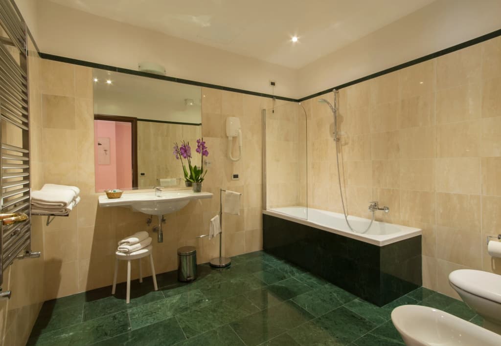 Hotel La Pergola - photo 18