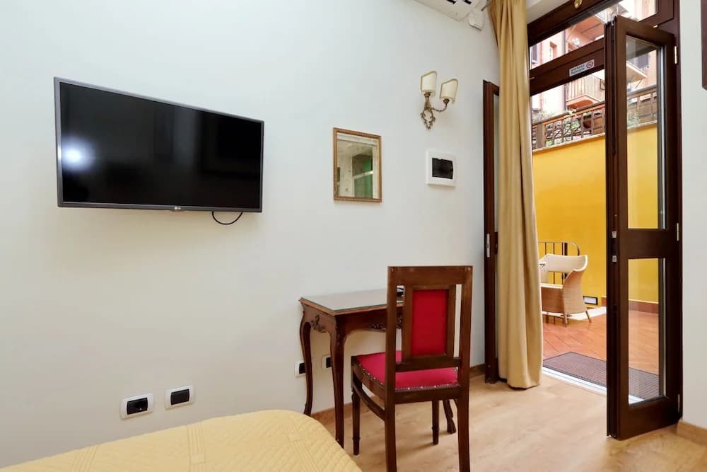 Restart Accommodations Colosseo - photo 1