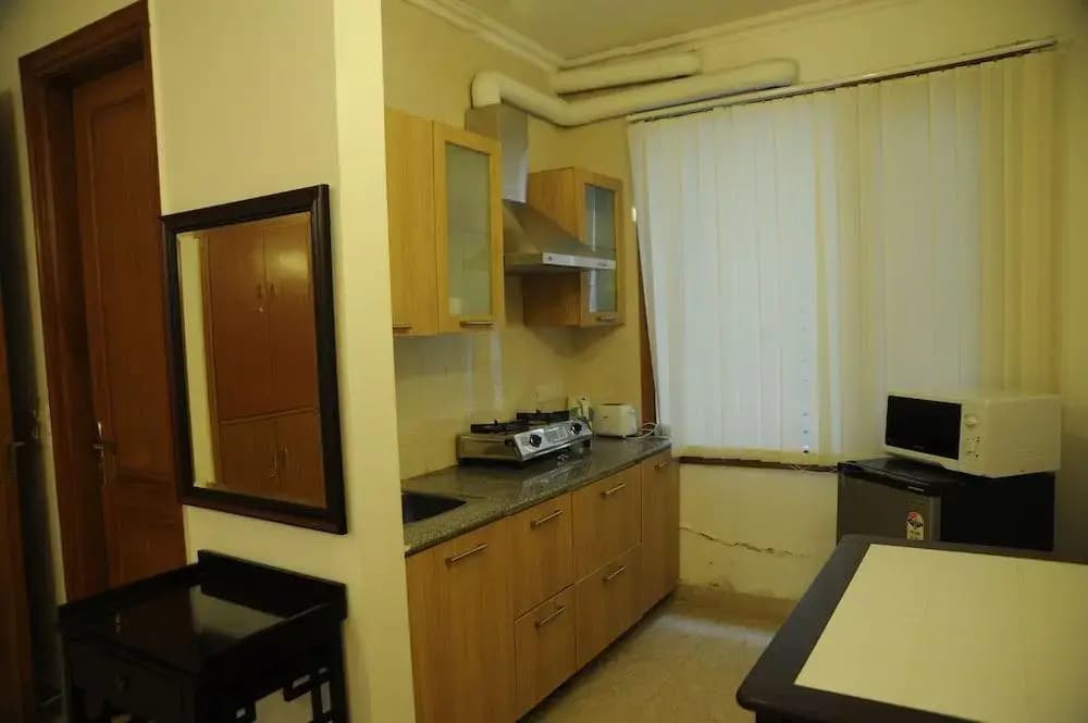 Apartment 18 - photo 17