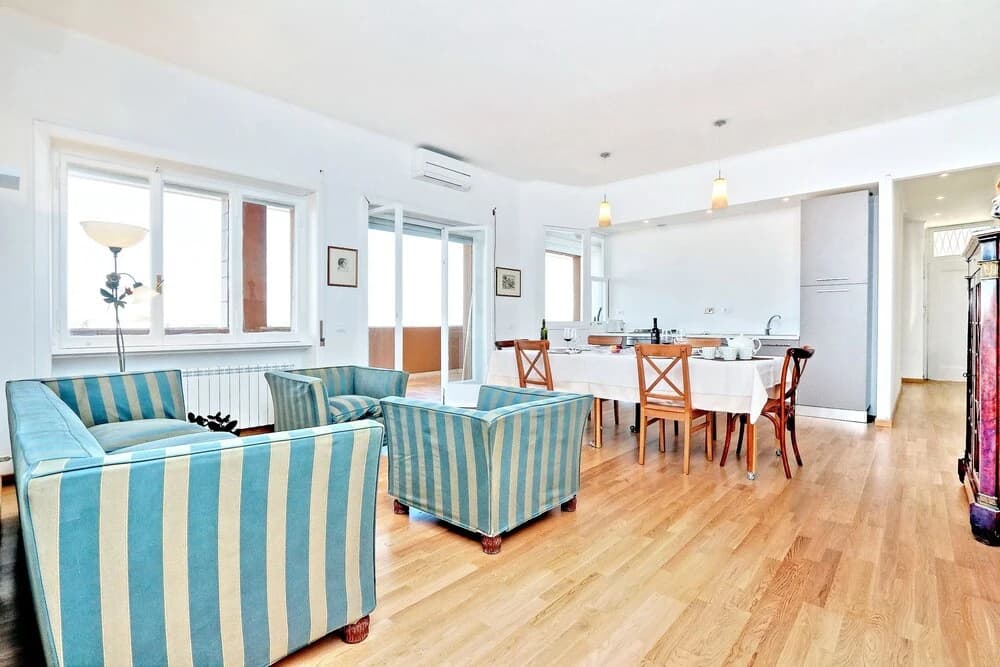Salaria Apartment - photo 4