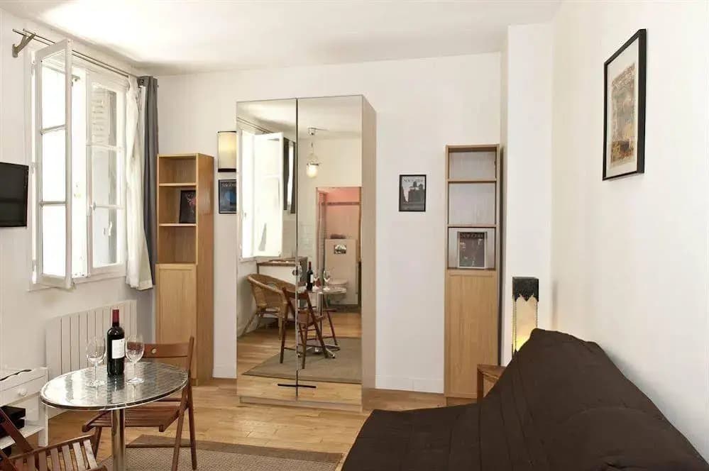 BP Apartments - Authentic Moulin Rouge - photo 5