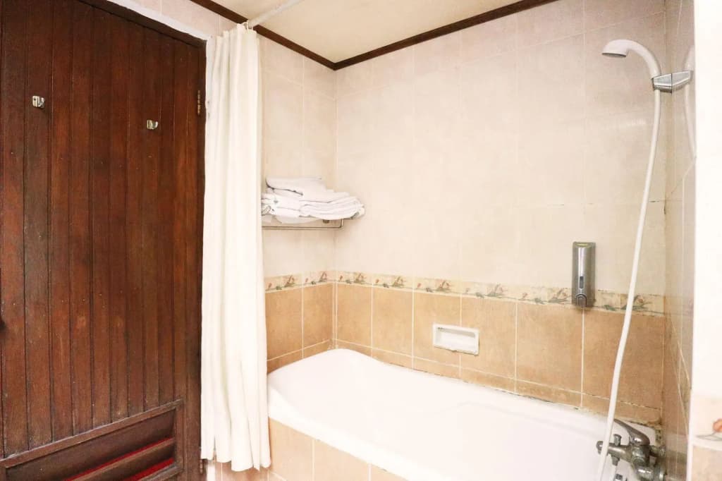 Hotel Melawai 2 - photo 10