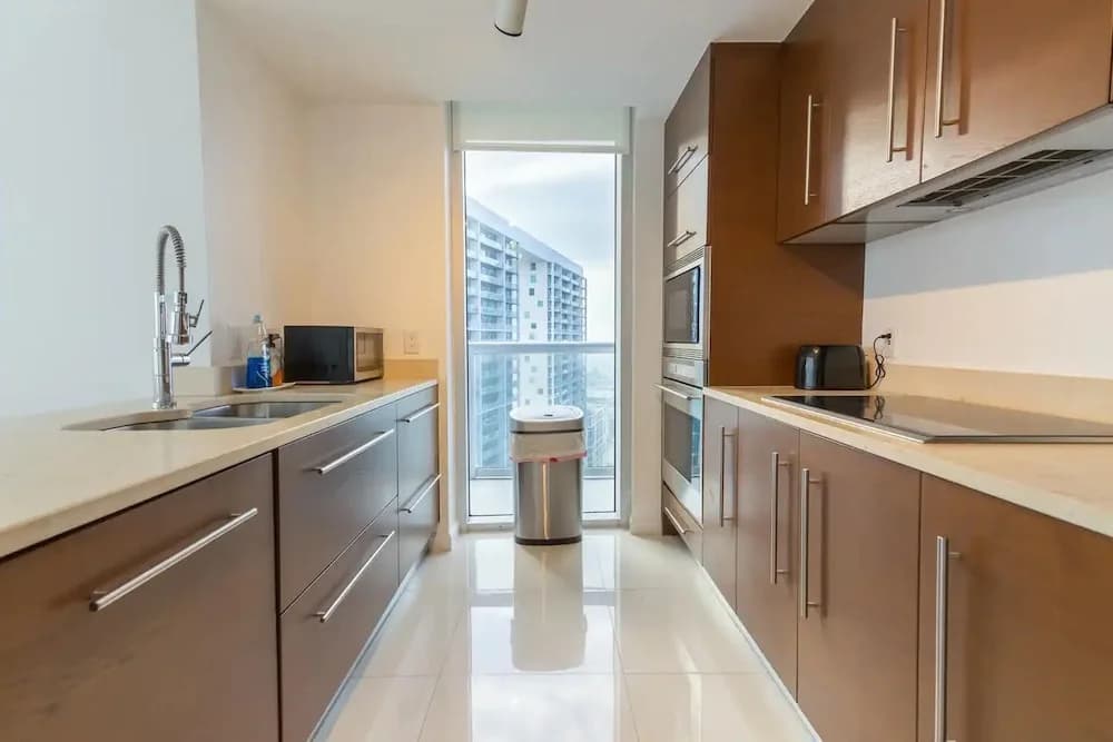 Amazing Unit Miami Brickell With Sea & City View - photo 16