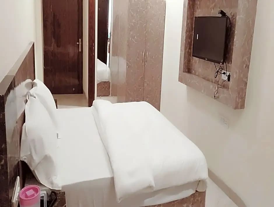 JET FOX By Aero View Hotel, Delhi Airport - photo 7