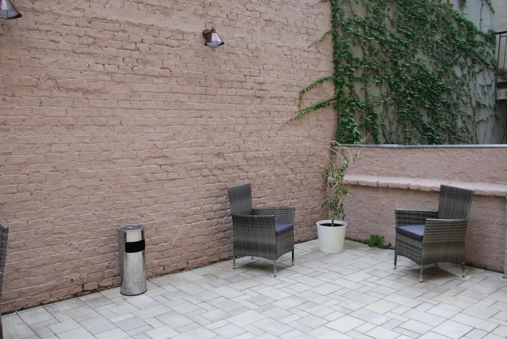 Churchill Apartments - photo 13