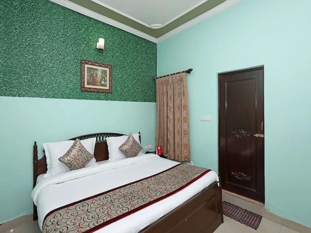 OYO 11312 Hotel Aero Capitol - photo 3
