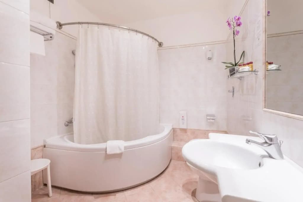 Hotel Galileo - photo 10