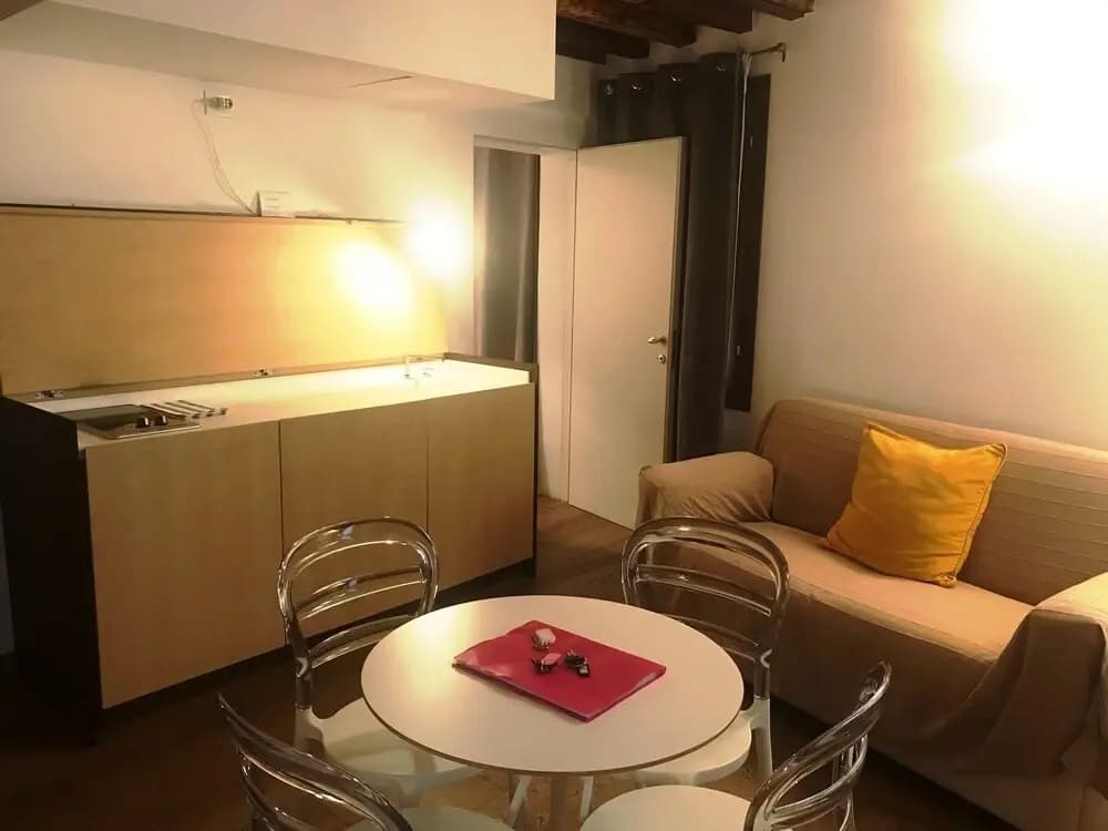 Modern Apartment in Venice GF - photo 5