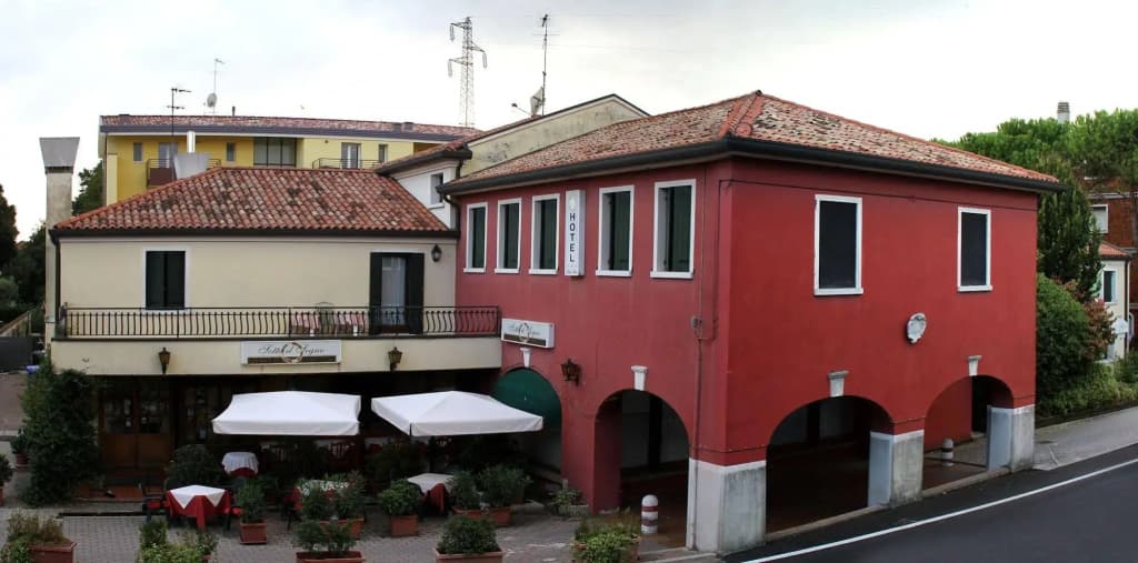 Hotel Antico Moro - photo 17