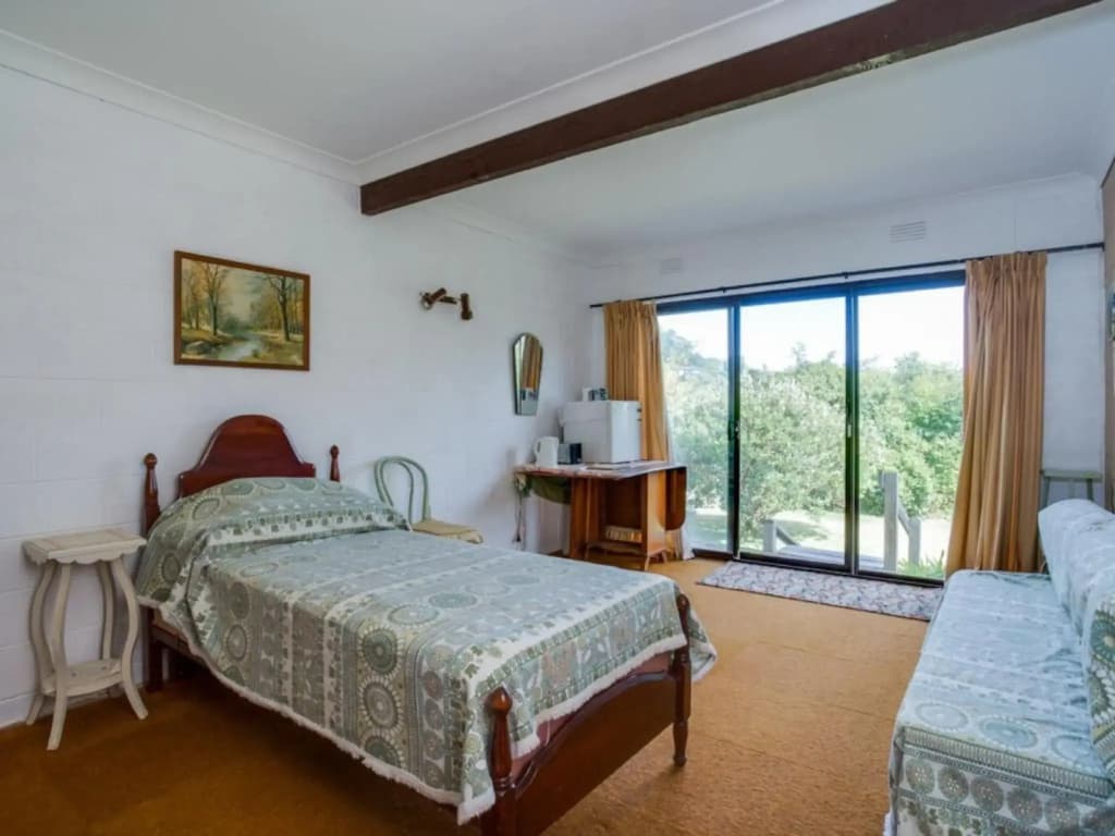 Hillside Haven - photo 3