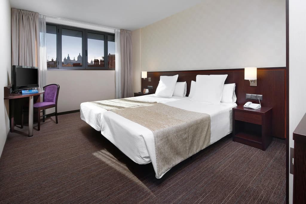 Arco Barcelona Hotel - photo 3