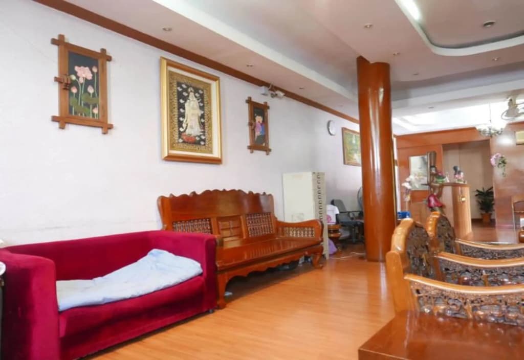 Max One House - main photo