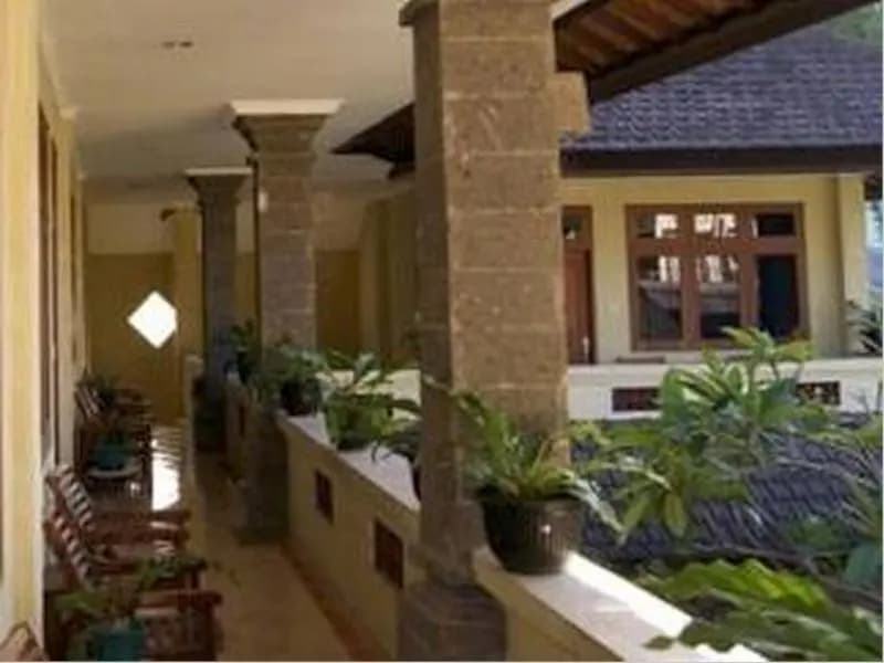 Puri Bunga Inn - photo 13