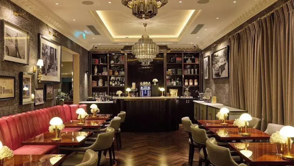 The Selwyn Hotel - photo 23
