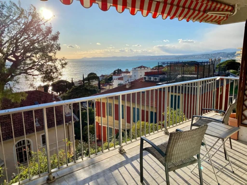 PRESTIGE Mont Boron - Swimming pool, terrace - 2BR - photo 3