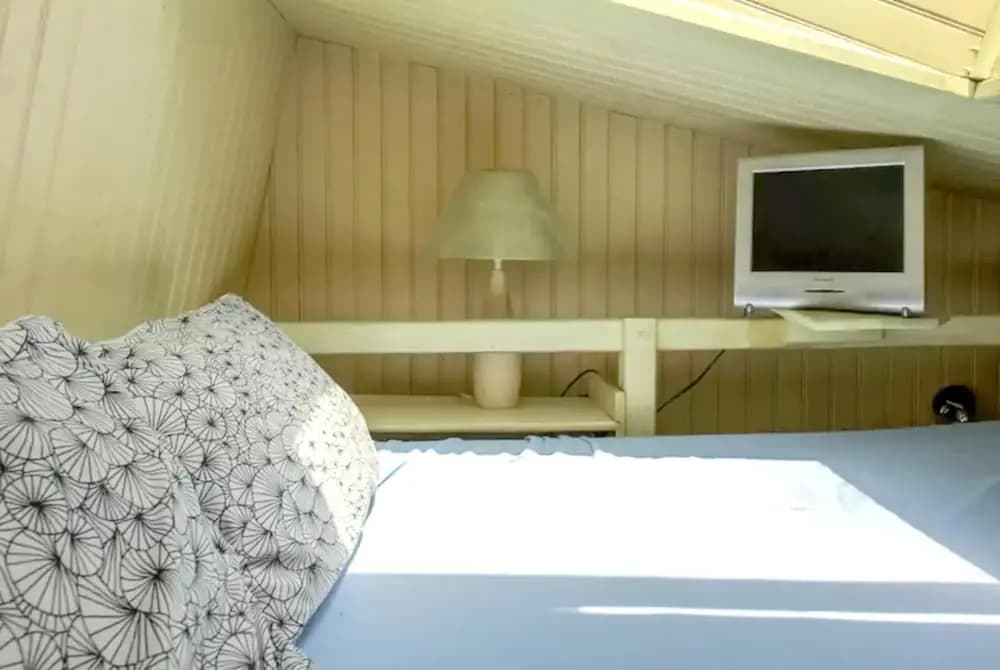Apartment With one Bedroom in Nice, With Wonderful Mountain View, Furnished Balcony and Wifi - photo 5