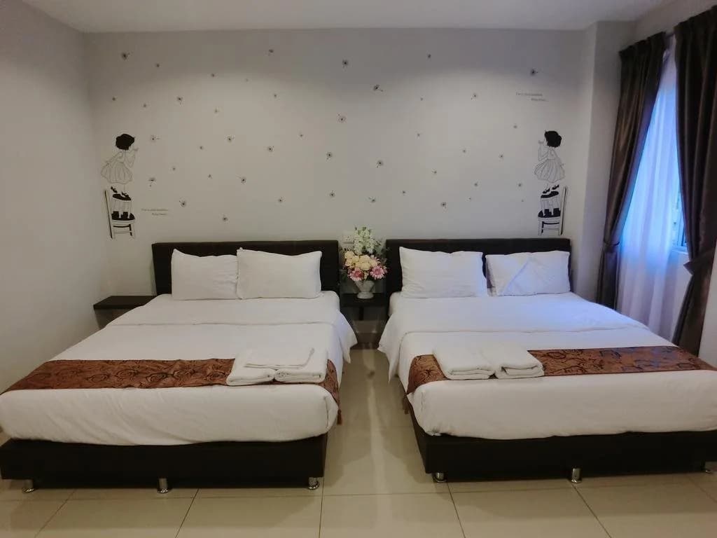 Nah Hotel - main photo