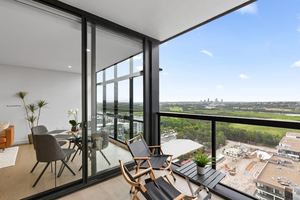 Chic 1-bed With Pool by River, Ferry & Amenities - photo 4