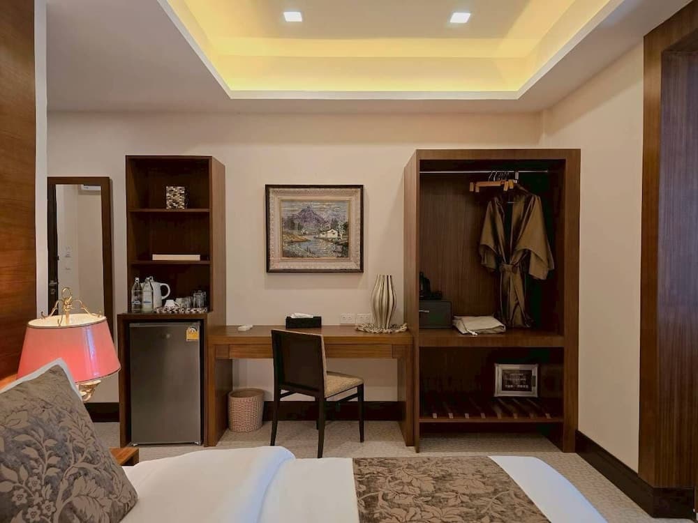 Casa Le Damuz At MRT Bangphlat - Adult Only - photo 7