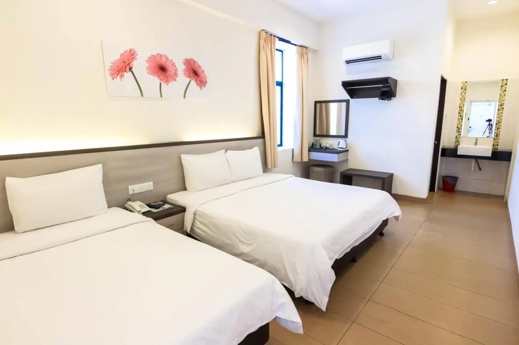 Sunflower Hotel Melaka - photo 4