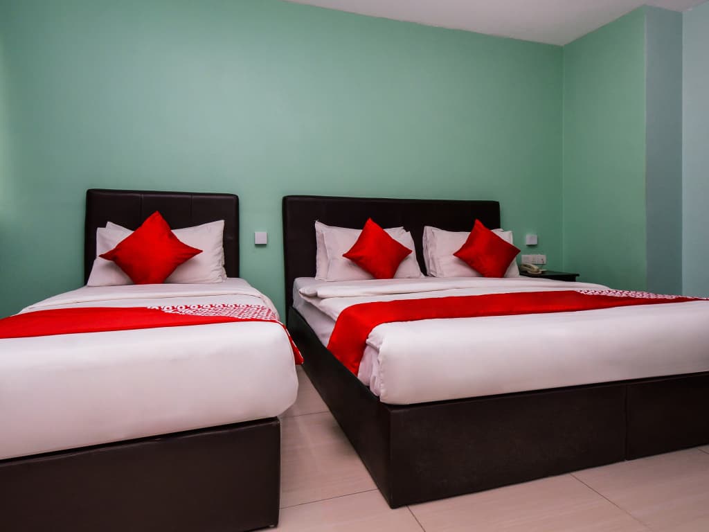 OYO 499 Comfort Hotel Sentul - photo 3