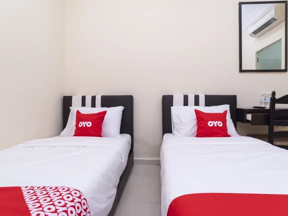 Hazris Hotel by Oyo Rooms - main photo