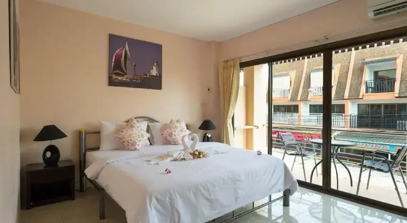 Aurora Guesthouse - photo 3
