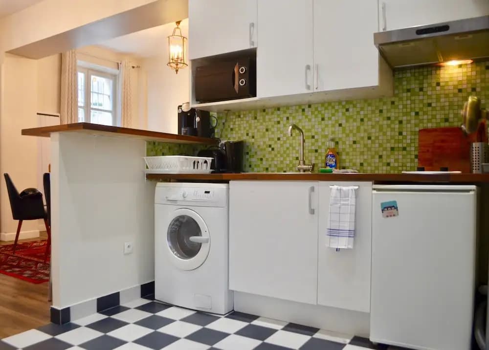 1 Bedroom Flat In Central Marais - photo 9
