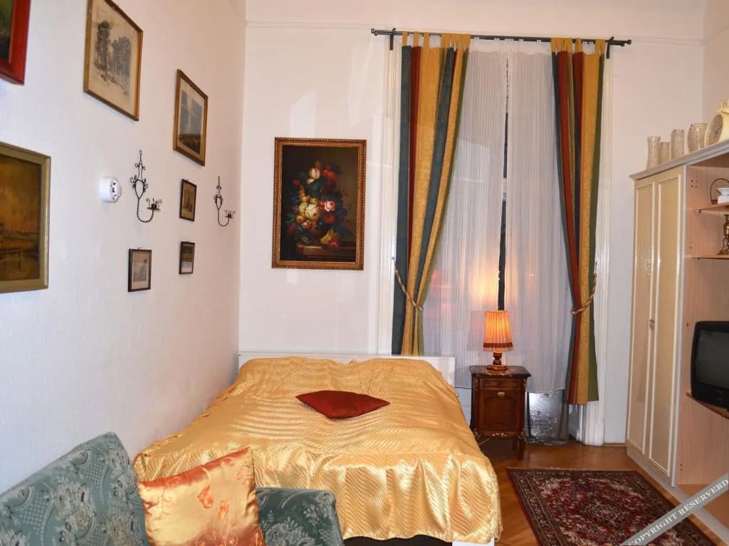 Vaci Street Apartment - main photo