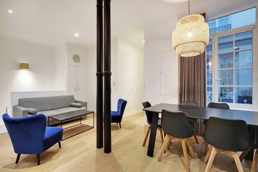 Elegant Apartment - 2bd/6p - Hotel de Ville - photo 12