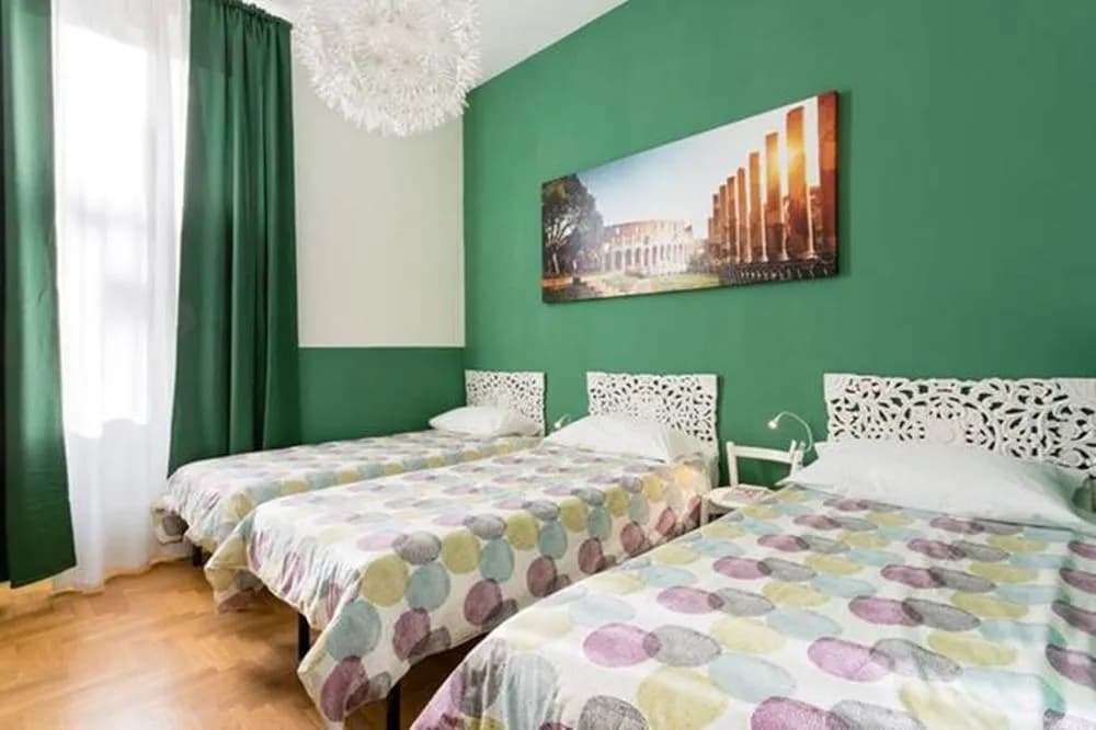 Colosseo Rome Apartments - photo 16