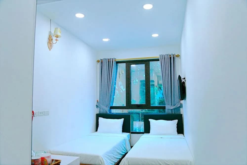 ZO Brother Halong Hostel - photo 2