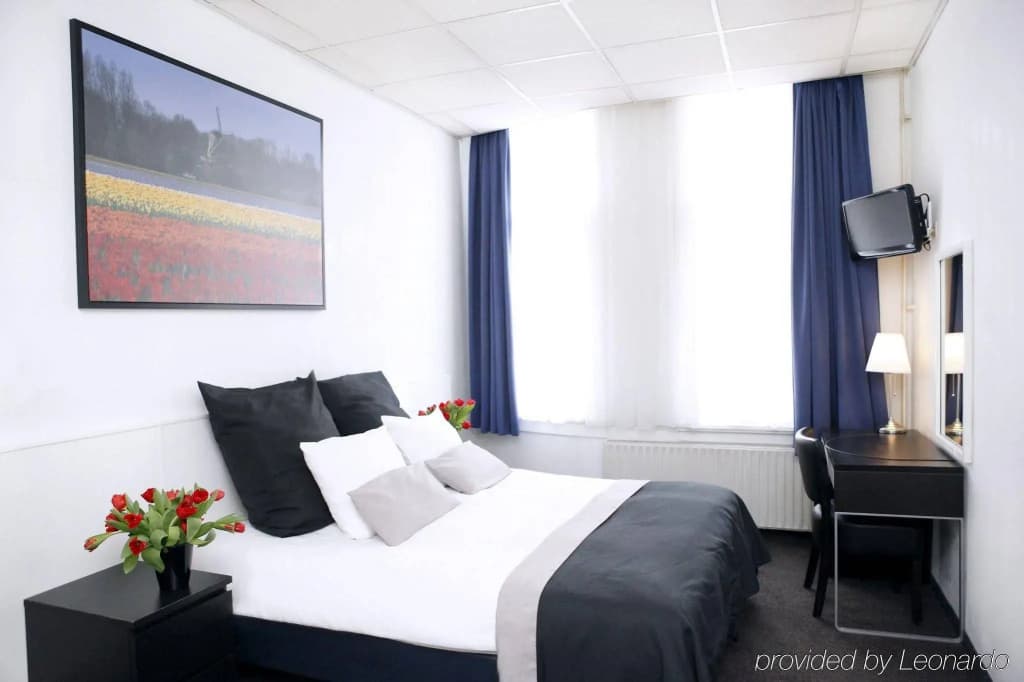 Hotel Damsquare - photo 4